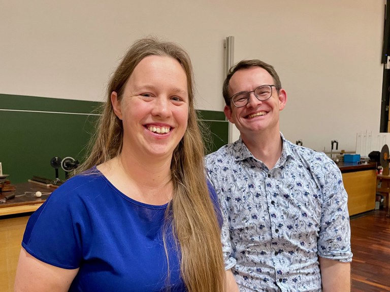 Prof. Dr. Florian Bernlochner and Dr. Maike Hansen guiding through the evening of particle world